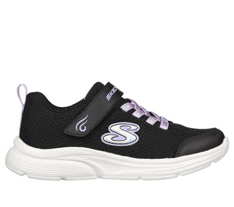 nina by my side Skechers